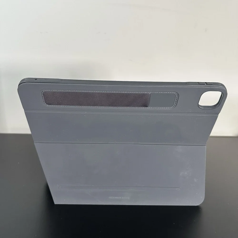 ESR iPad Pro 13 Keyboard Case M4 M5 Magnetic Detachable Trackpad Shift Dark Gray